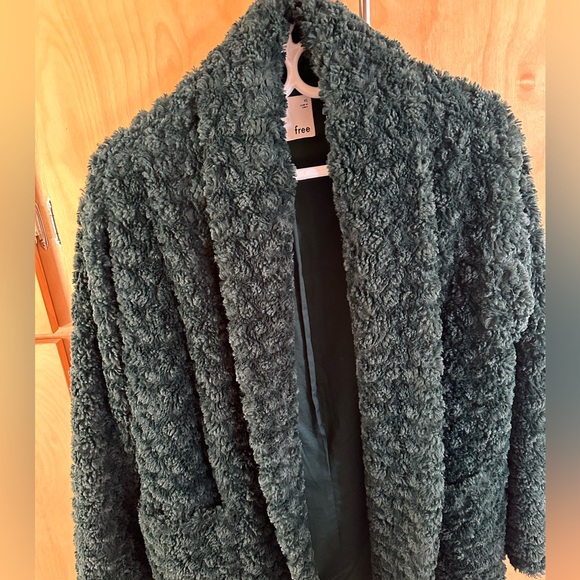 *like new* Wilfred fuzzy dark green jacket - Picture 5 of 9